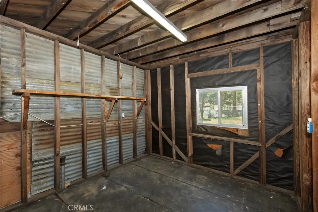 1109 Holden Avenue, Big Bear City, California 92314 home-pic-41