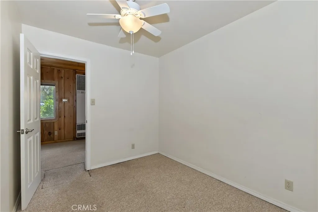 1109 Holden Avenue, Big Bear City, California 92314 home-pic-29