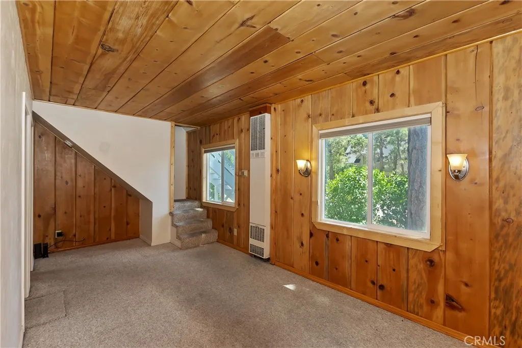 1109 Holden Avenue, Big Bear City, California 92314 home-pic-12