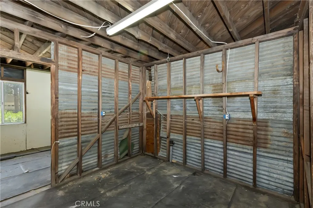 1109 Holden Avenue, Big Bear City, California 92314 home-pic-43