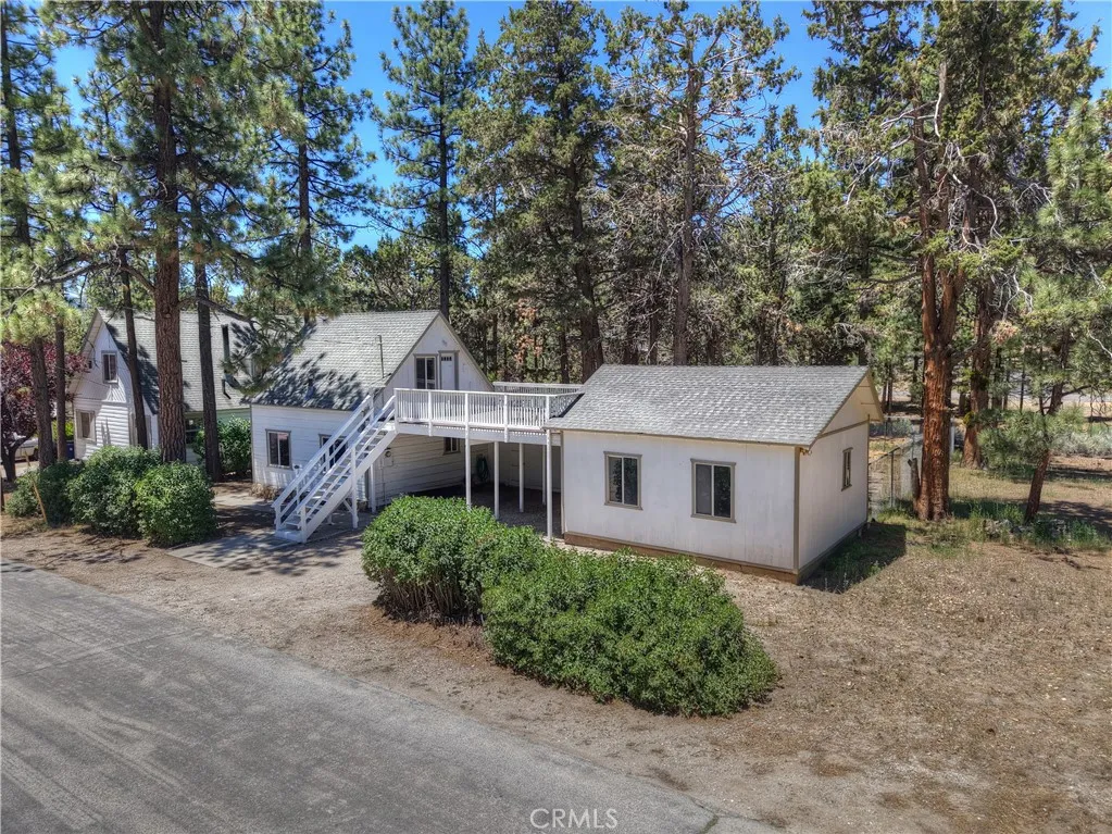 1109 Holden Avenue, Big Bear City, California 92314 home-pic-49