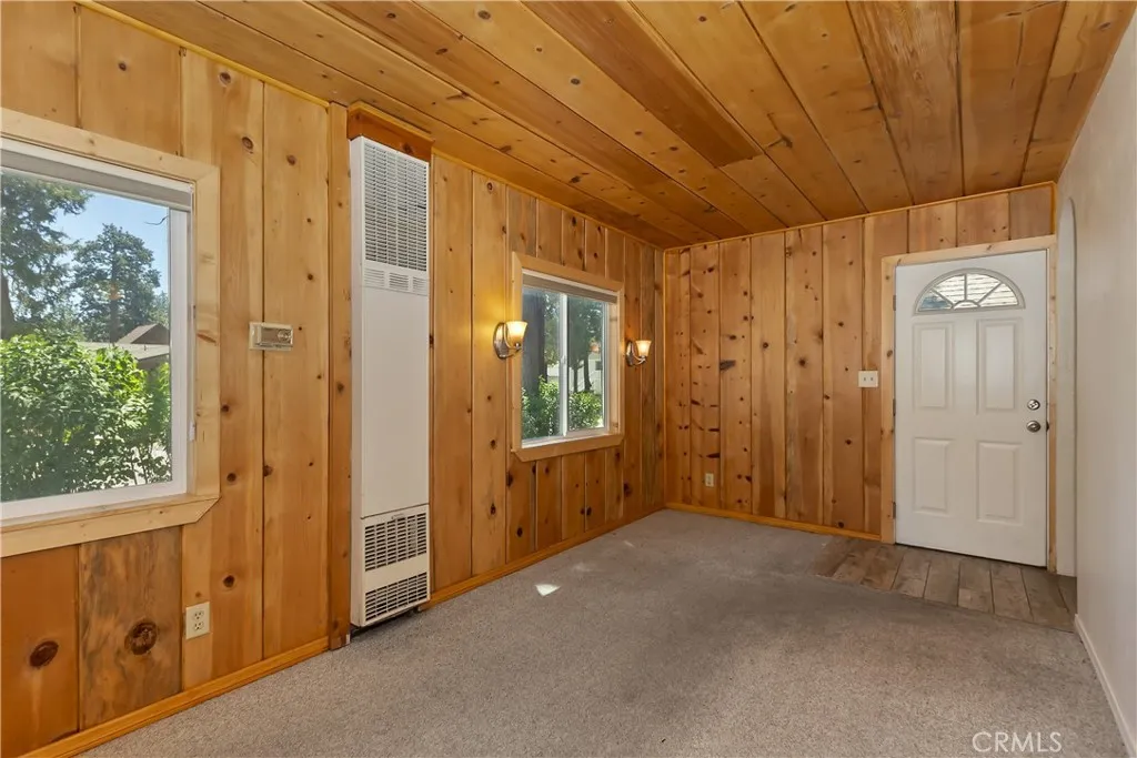 1109 Holden Avenue, Big Bear City, California 92314 home-pic-14
