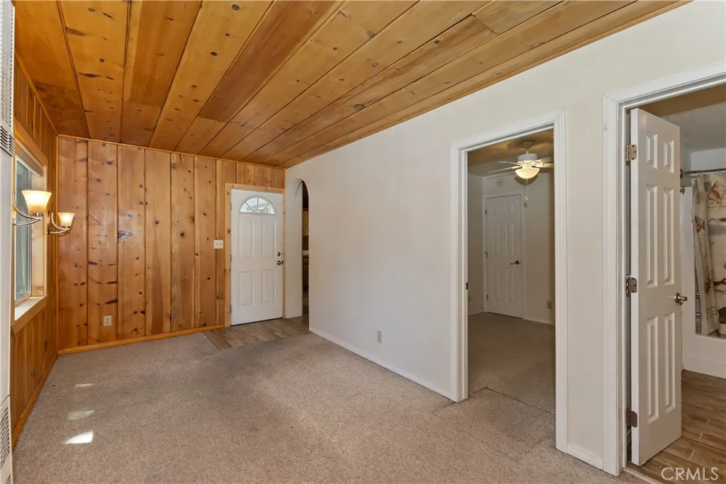1109 Holden Avenue, Big Bear City, California 92314 home-pic-15