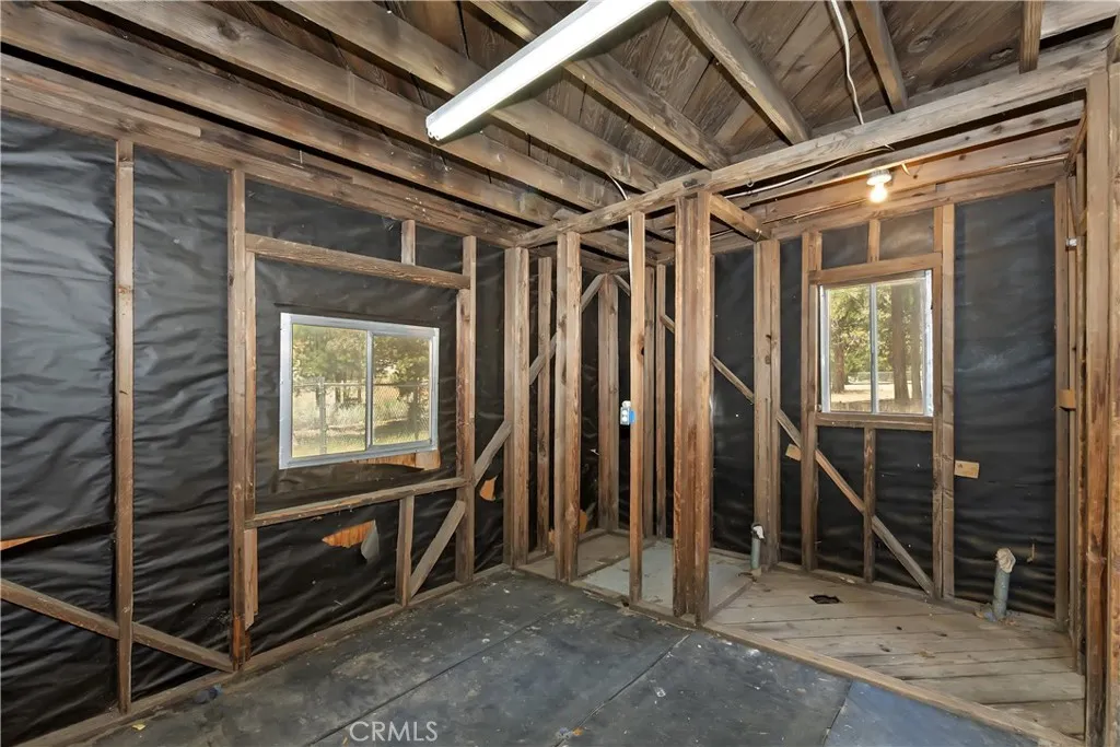 1109 Holden Avenue, Big Bear City, California 92314 home-pic-42