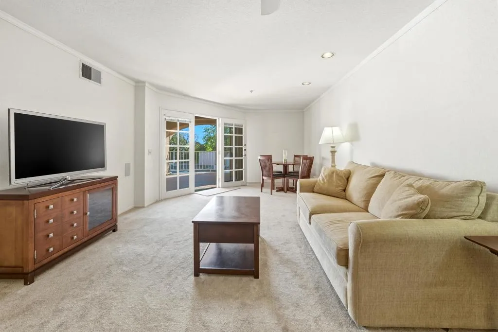 500 E Amado Road 511, Palm Springs, California 92262 home-pic-12