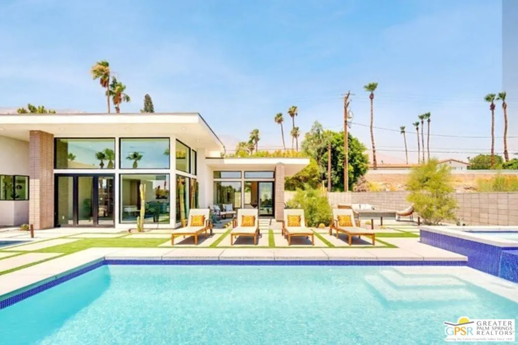 2233 N Vista Drive, Palm Springs, California 92262 home-pic-48