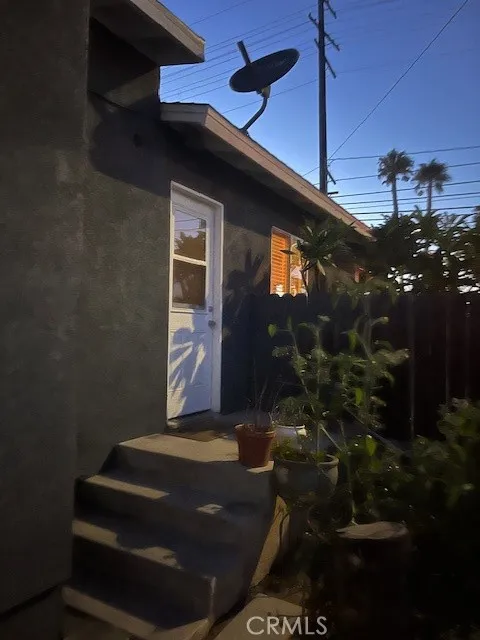 226 E Edinger Avenue, Santa Ana, California 92707 home-pic-21