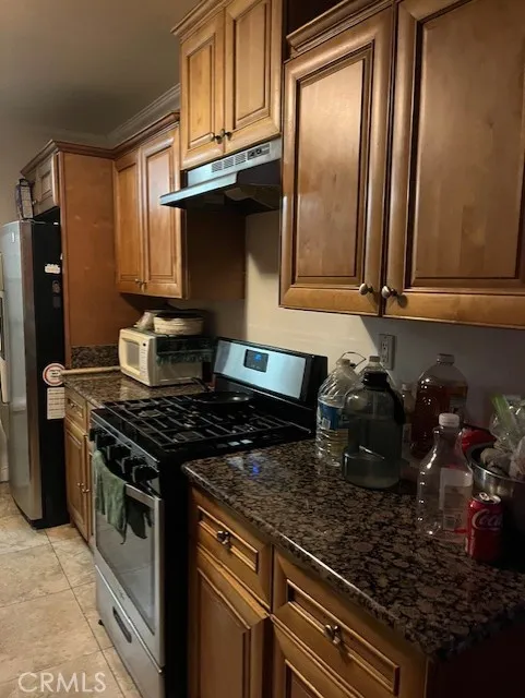 226 E Edinger Avenue, Santa Ana, California 92707 home-pic-13
