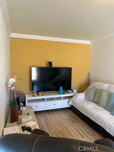 226 E Edinger Avenue, Santa Ana, California 92707 home-pic-4