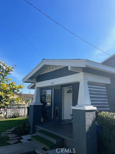 226 E Edinger Avenue, Santa Ana, California 92707, 5 Bedrooms Bedrooms, ,3 BathroomsBathrooms,Residential,For Sale,Edinger,IV25148733