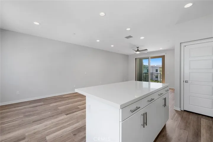 168 Harringay, Irvine, California 92618