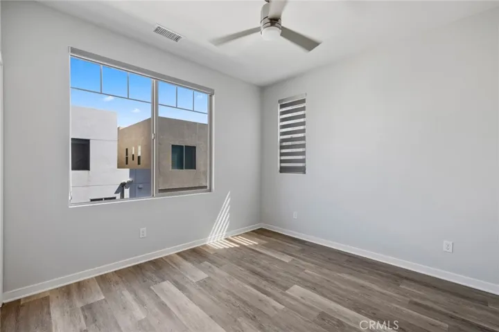 168 Harringay, Irvine, California 92618