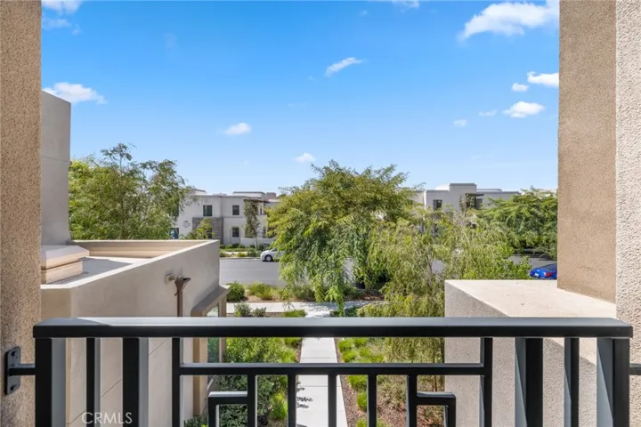 168 Harringay, Irvine, California 92618