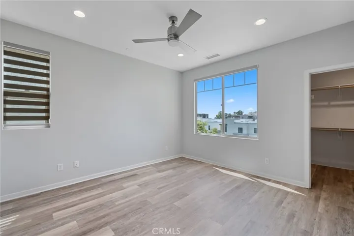 168 Harringay, Irvine, California 92618