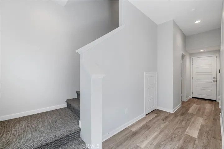168 Harringay, Irvine, California 92618