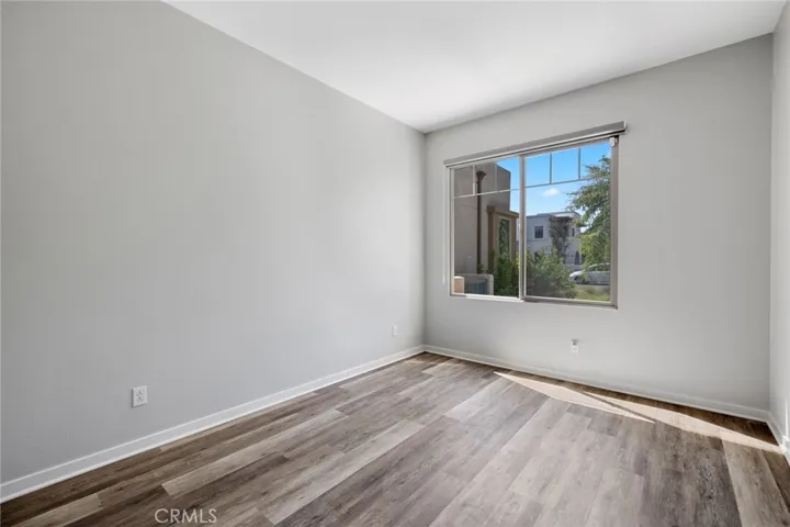 168 Harringay, Irvine, California 92618