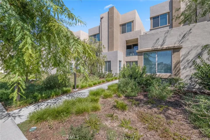 168 Harringay, Irvine, California 92618