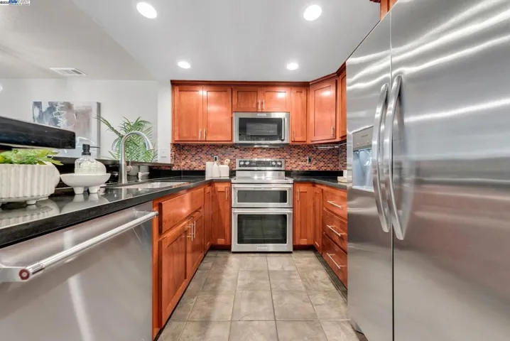 117 Glenbridge Ct, Pleasant Hill, California 94523
