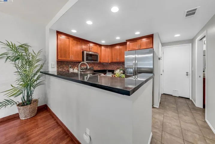 117 Glenbridge Ct, Pleasant Hill, California 94523