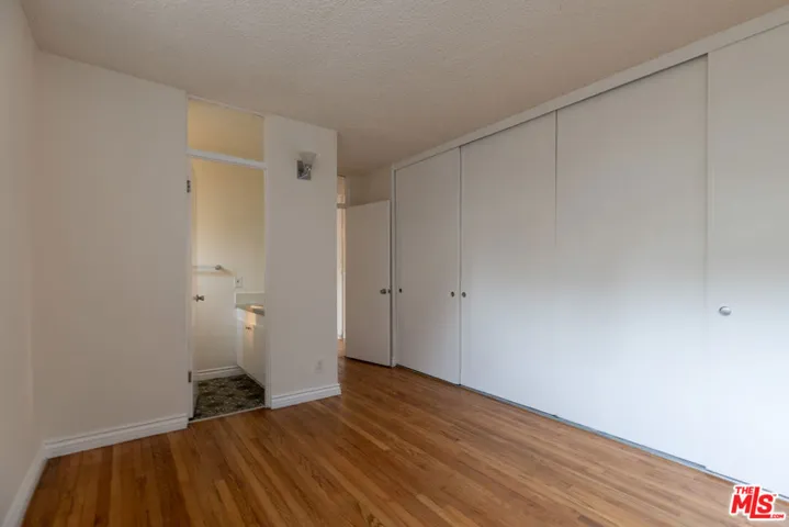 11131 Rose Avenue 5, Los Angeles, California 90034