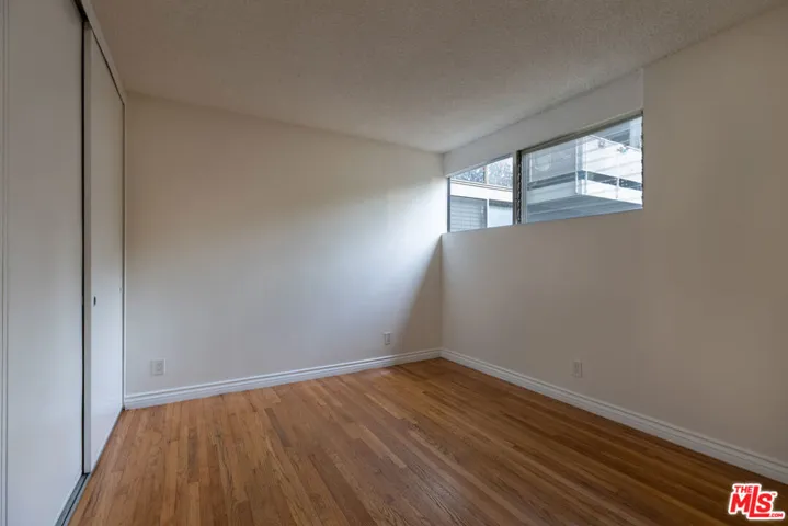11131 Rose Avenue 5, Los Angeles, California 90034