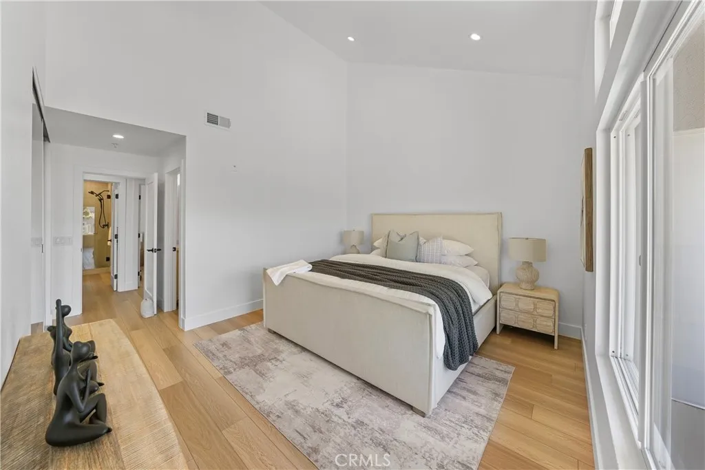 2000 Pacific Coast Highway 313, Huntington Beach, California 92649 home-pic-23