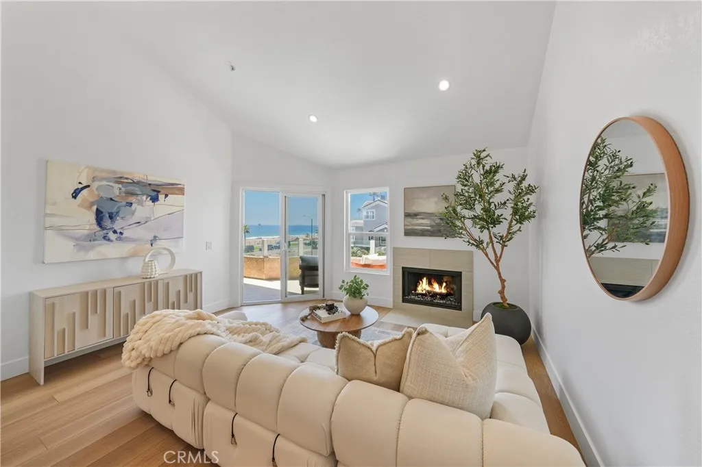 2000 Pacific Coast Highway 313, Huntington Beach, California 92649 home-pic-8
