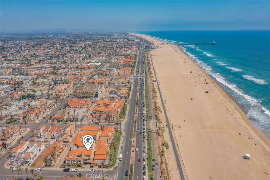 2000 Pacific Coast Highway 313, Huntington Beach, California 92649 home-pic-1