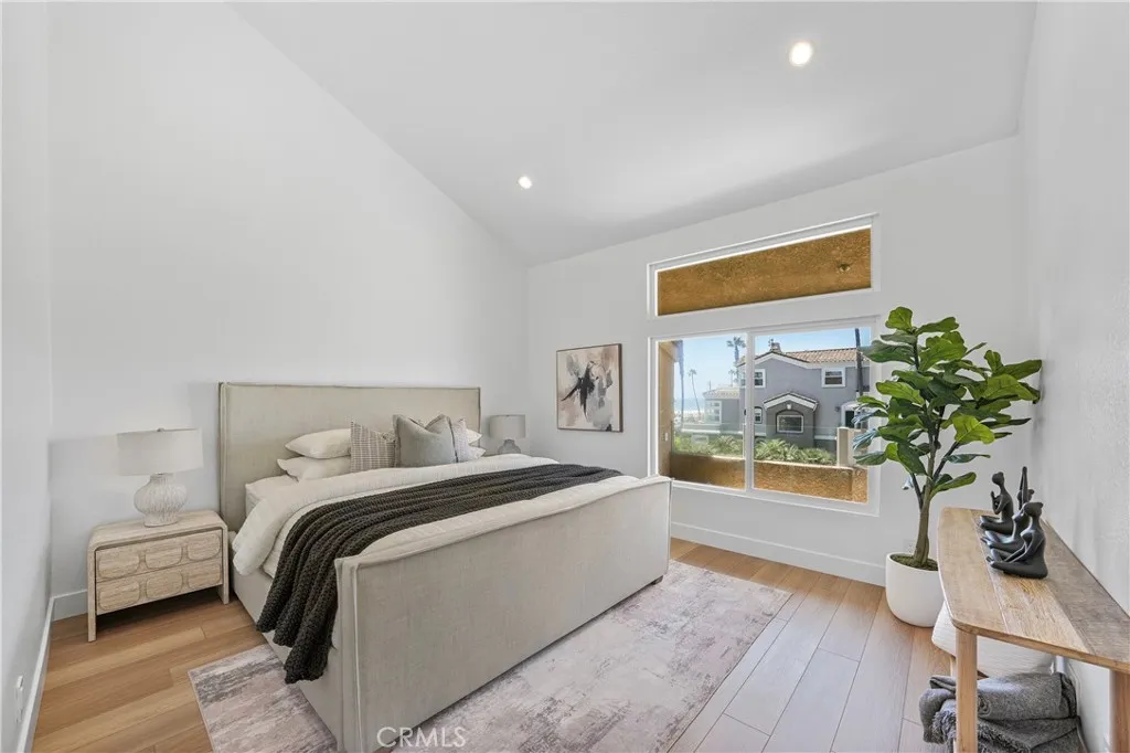 2000 Pacific Coast Highway 313, Huntington Beach, California 92649 home-pic-21