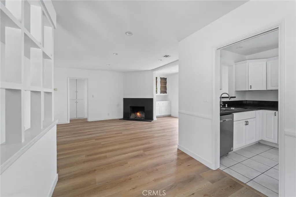 18656 Runnymede Street, Reseda, California 91335 home-pic-50