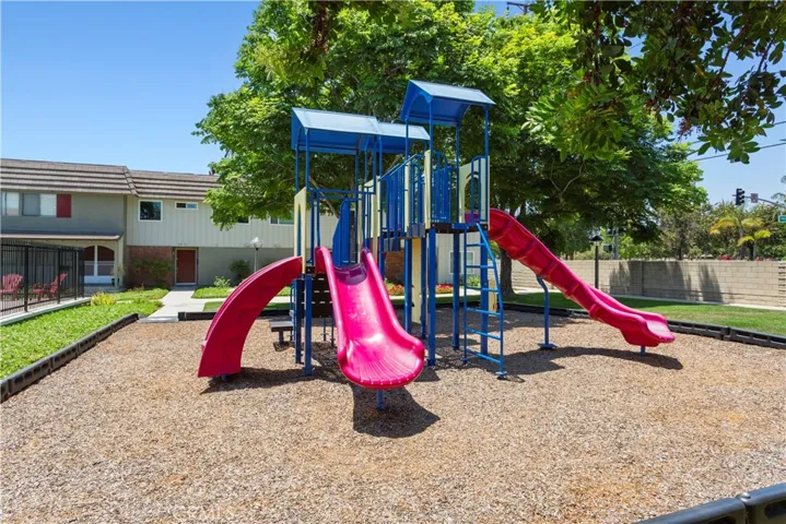 4783 Larwin Avenue, Cypress, California 90630