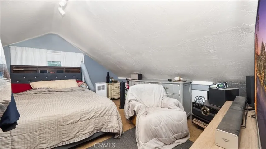 25086 Boa Drive, Crestline, California 92325