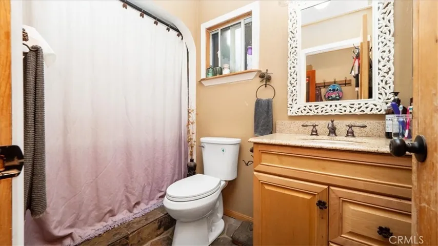 25086 Boa Drive, Crestline, California 92325