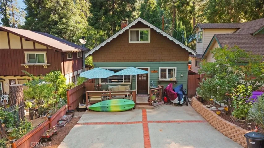 25086 Boa Drive, Crestline, California 92325