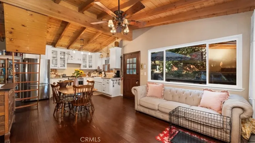 25086 Boa Drive, Crestline, California 92325