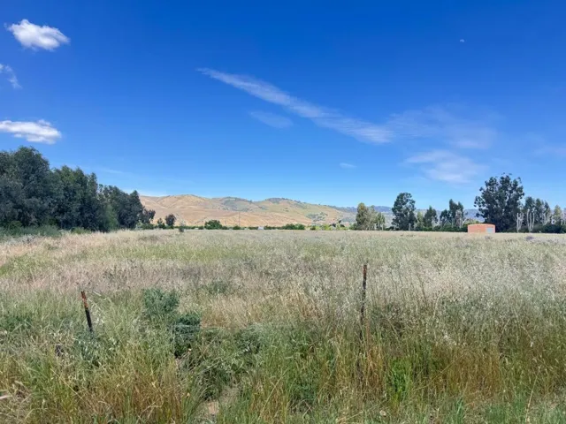 10868 Dougherty Avenue, Morgan Hill, California 95037