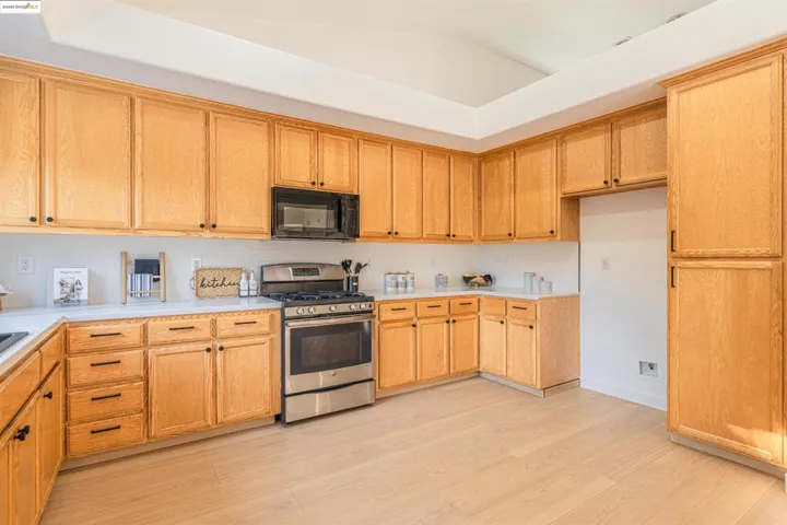 5425 Spur St, Riverbank, California 95367-9440