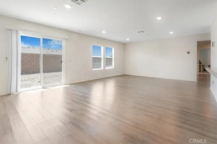 12956 9th Avenue, Victorville, California 92395