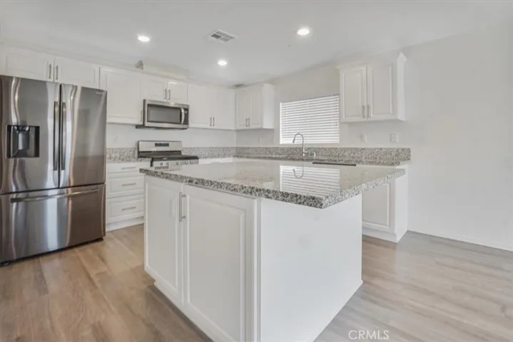 12956 9th Avenue, Victorville, California 92395