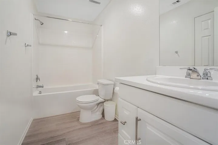 12956 9th Avenue, Victorville, California 92395
