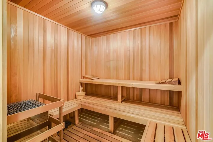 Dry sauna