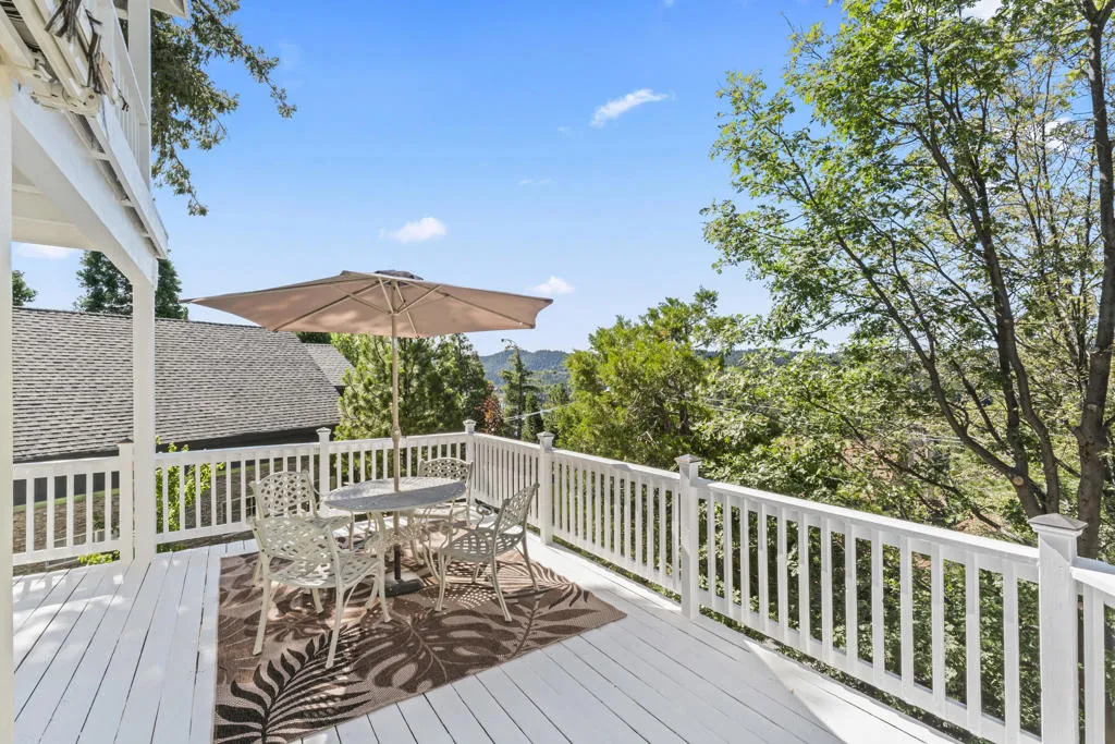 692 Zurich Drive, Lake Arrowhead, California 92352 home-pic-40