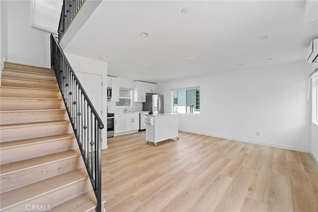 18656 Runnymede Street, Reseda, California 91335 home-pic-25