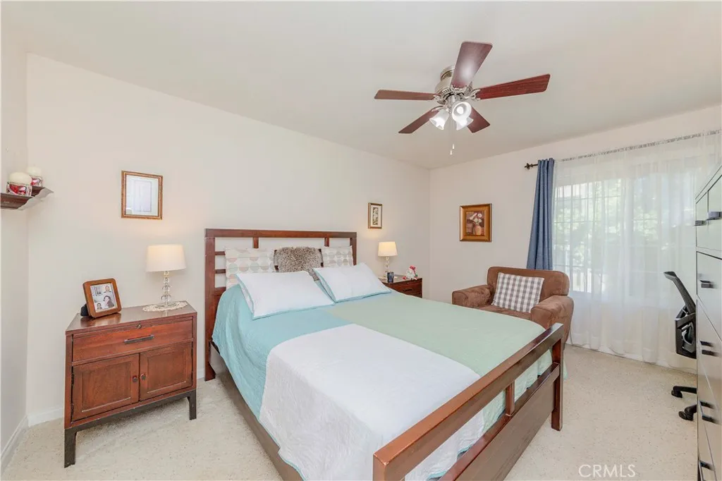 21450 Burbank Boulevard 211, Woodland Hills, California 91367 home-pic-9