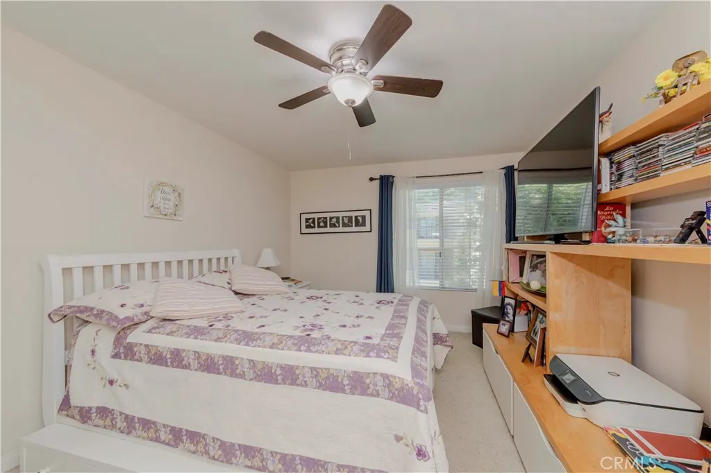 21450 Burbank Boulevard 211, Woodland Hills, California 91367 home-pic-12