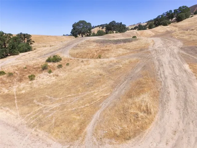 7532 Lake Street, Nice, California 95464