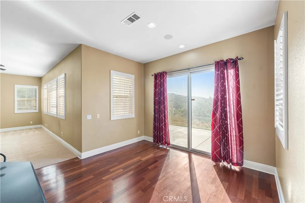 37351 Paintbrush Drive, Palmdale, California 93551 home-pic-20