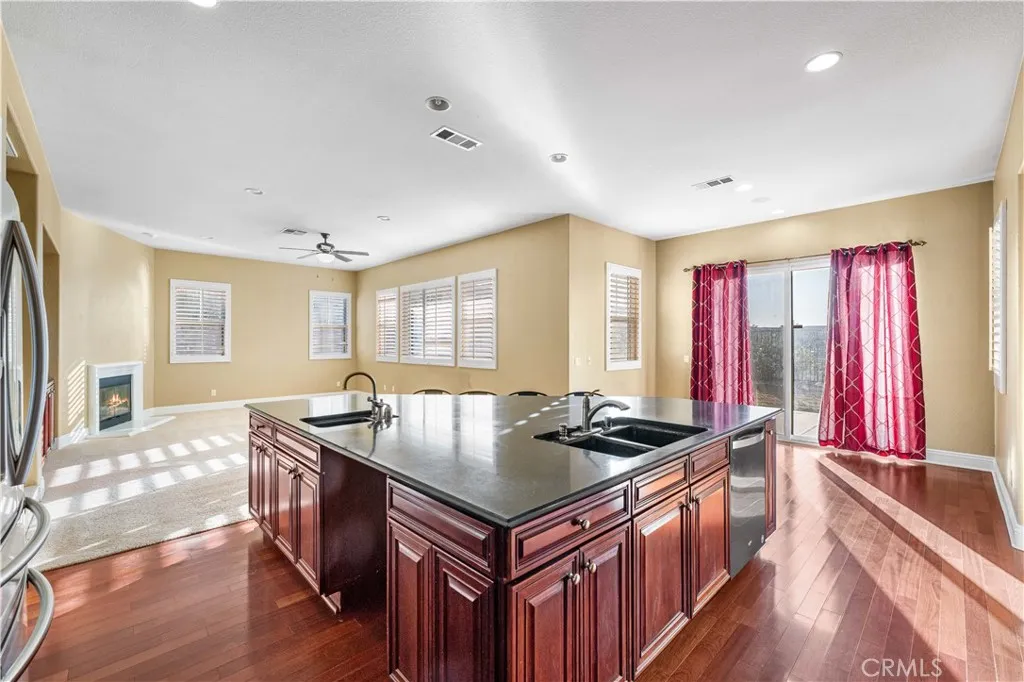 37351 Paintbrush Drive, Palmdale, California 93551 home-pic-23