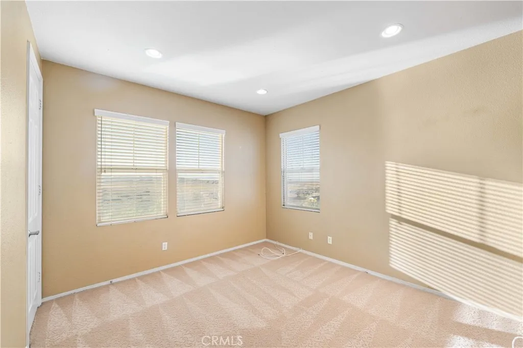37351 Paintbrush Drive, Palmdale, California 93551 home-pic-47