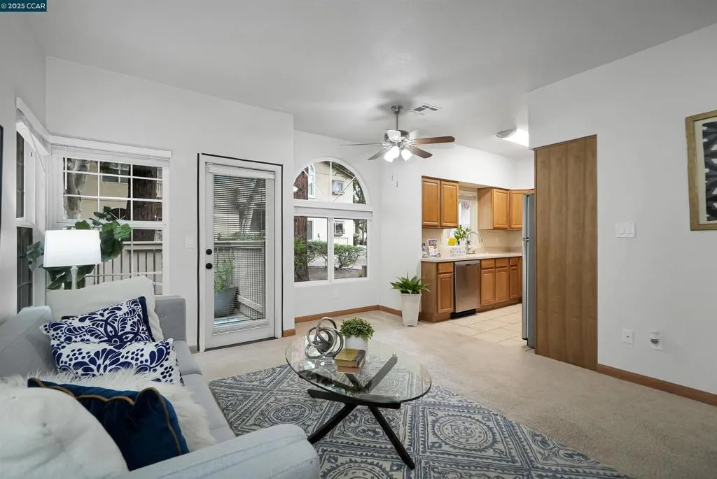 1407 Forest Run, Hercules, California 94547 home-pic-11